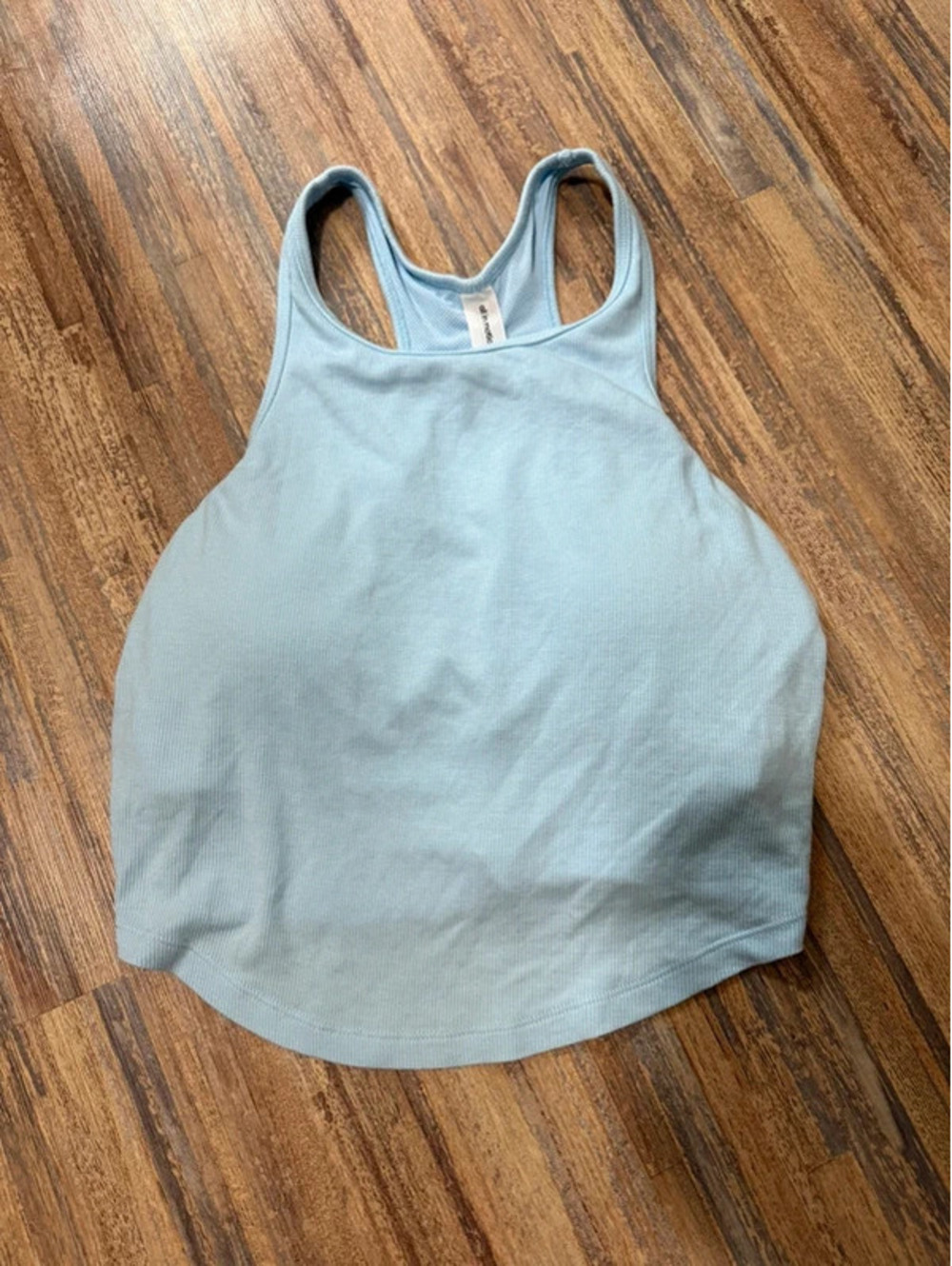 All in motion ribbed cropped active tank with shelf bra and pads size medium